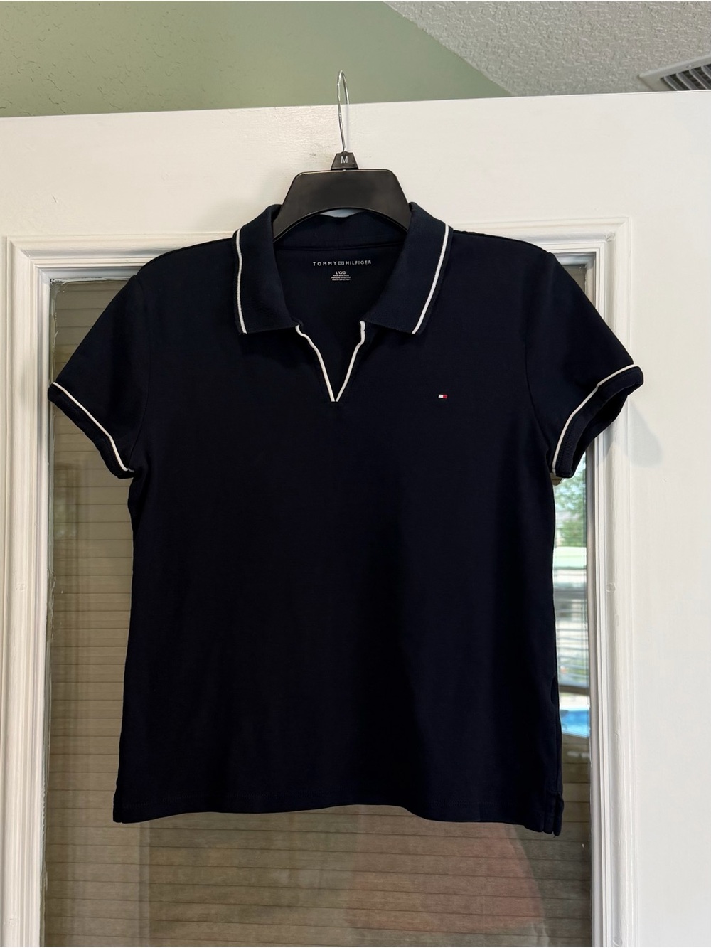 Women’s Tommy Hilfiger Shirt (large)